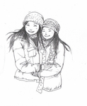 手绘2女孩姐妹拥抱铅笔线稿
