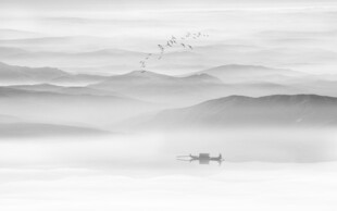 黑白水墨山水畫