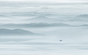 意境水墨山水圖