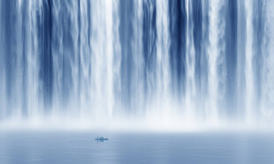 高山流水瀑布山水画