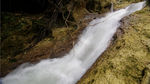 小河流水