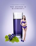 纯天然100%蓝莓汁饮料海报