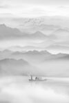 竖幅水墨画