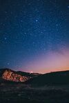 山丘上的星空夜晚