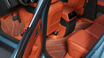 时尚橙色汽车内饰展示