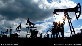 油田石油钻井开采实拍视频素材