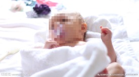 高清初生儿洗澡