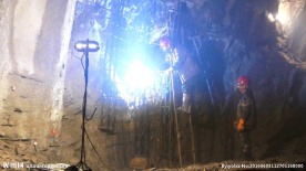 中铁铁建斜井隧道工夯实拱架电焊