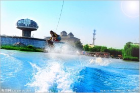 夏日滑水运动