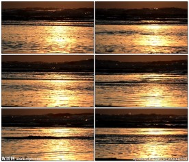 夕阳下橙色的海