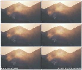 黄昏山脉烟囱污染