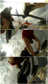 船上卖力拉绳水手