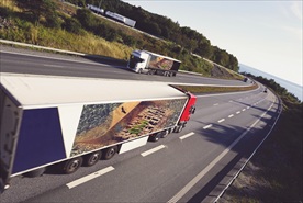 大型汽车货车效果图PSD文件