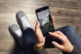 手机样机 手拿 手滑动点击图