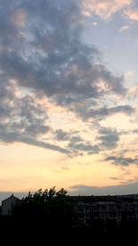 延时拍摄黄昏月亮初升