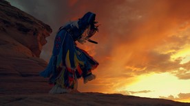 原始部落舞蹈夕阳下的美景