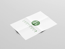 褶皱纸张海报样机图片