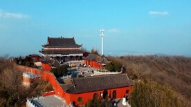 航拍山顶魏敬夫人寺庙