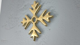 金色的雪花白底