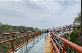 玻璃栈道