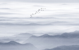 中式意境水墨山水画