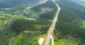 巍巍太行山航拍俯瞰高清视频 