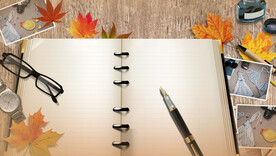 笔记本书写回忆秋天温馨暖色背景