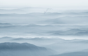  现代简约水墨山水电视背景墙