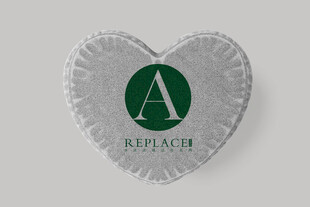 丝绒心形礼盒样机