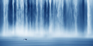 高山流水瀑布山水画