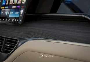 汽车内饰中控台细节展示