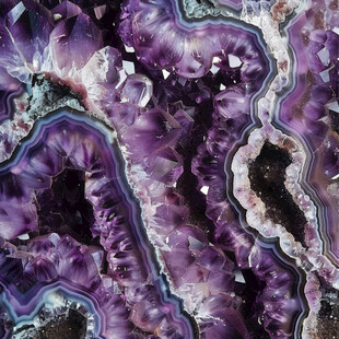 紫晶洞纹理特写
