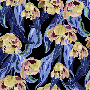 蓝紫花卉图案