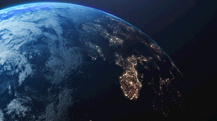 蓝色地球的璀璨夜景