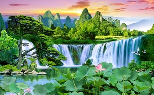 山水间的梦幻瀑布景观