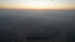 高空俯瞰日出壮丽景象