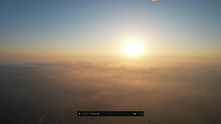 高空之上的壮丽日出景观