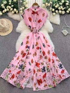 粉色印花长款连衣裙展示