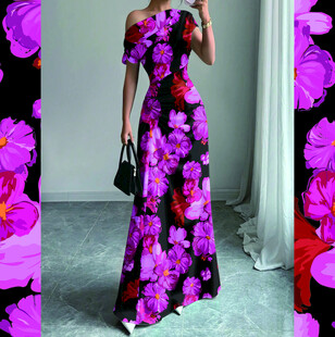 露肩花卉长裙时尚穿搭