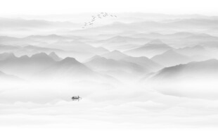 山水意境中国风水墨画
