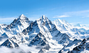 珠峰雪山背景